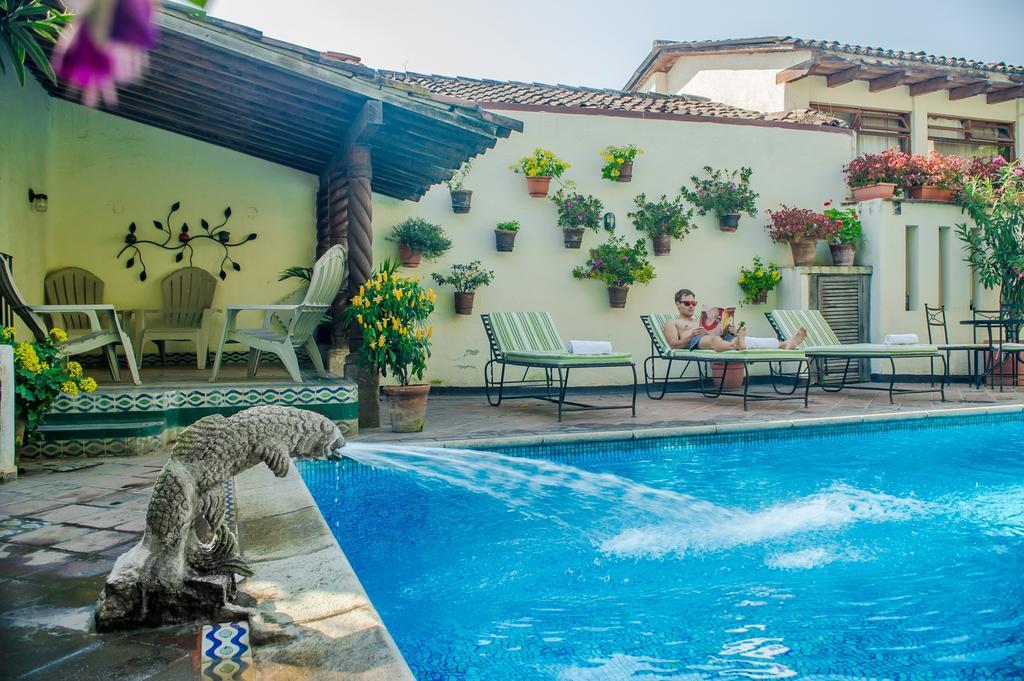 Hotel Casa Del Parque By Ahs Antigua Eksteriør billede